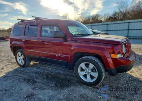 2016 Jeep Patriot Latitude z USA, uszkodzony, nr VIN 1C4NJRFB8GD709326